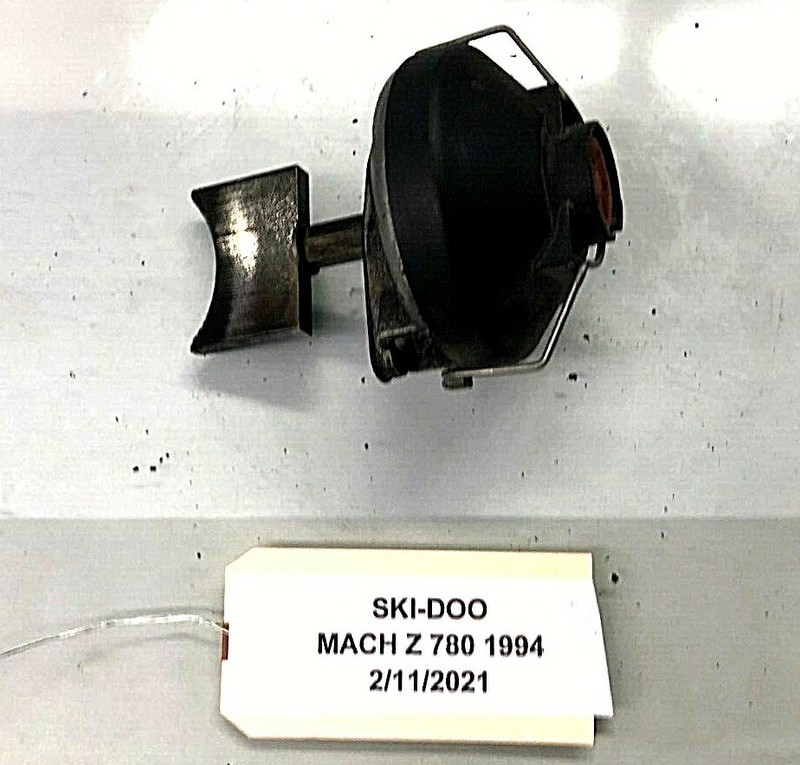 Ski-doo Mach Z 779 Rave Valve Assy 1994 model 420854252