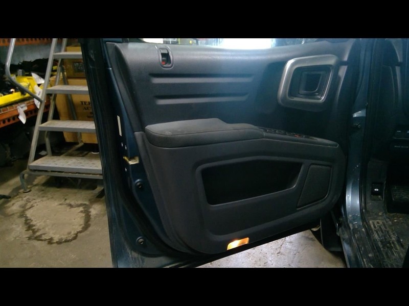 2006 RIDGELINE Driver Left Front Door Trim Panel 1634129