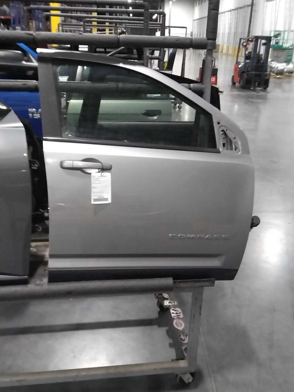 2016 Jeep Compass Right Front Door Grey 418392 130k Miles Used OEM Part