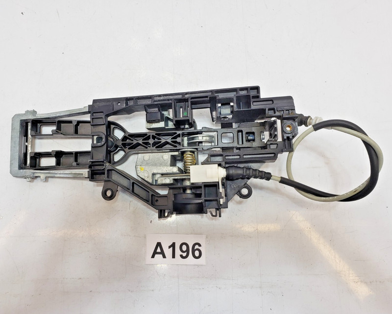✅ 10-14 OEM Rolls-Royce Ghost RR4 Front Left Driver Door Handle Keyless Bracket