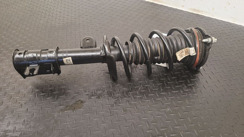 17-22 Jeep Compass FWD A/T Front Left Driver Strut Shock Assembly OEM 68259677AB