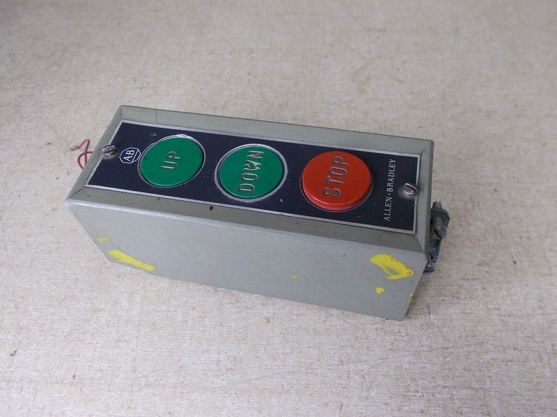 Allen Bradley UP Down Stop Control FREE SHIPPING