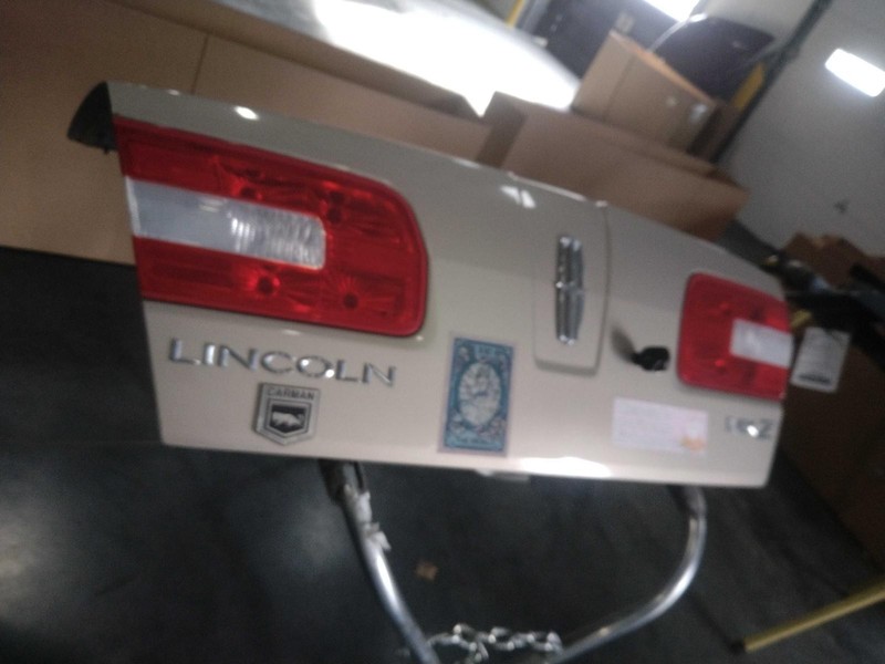 2008 Lincoln MKZ Deck Lid Trunk Lid Tan OEM Good Condition 4DR Sedan