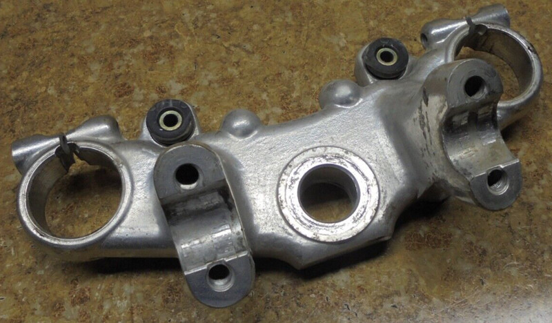 1985 Yamaha XJ700 XJ 700 Maxim Triple Tree Fork Clamp Mount Top Riser 85 1986 86