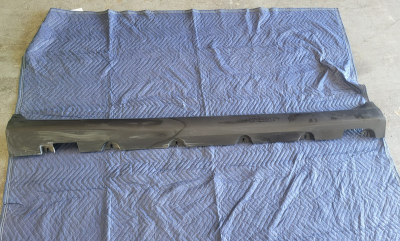 2016-2023 Mercedes GLC 300 Left Driver Rocker Panel Skirt Molding OEM 2536980800