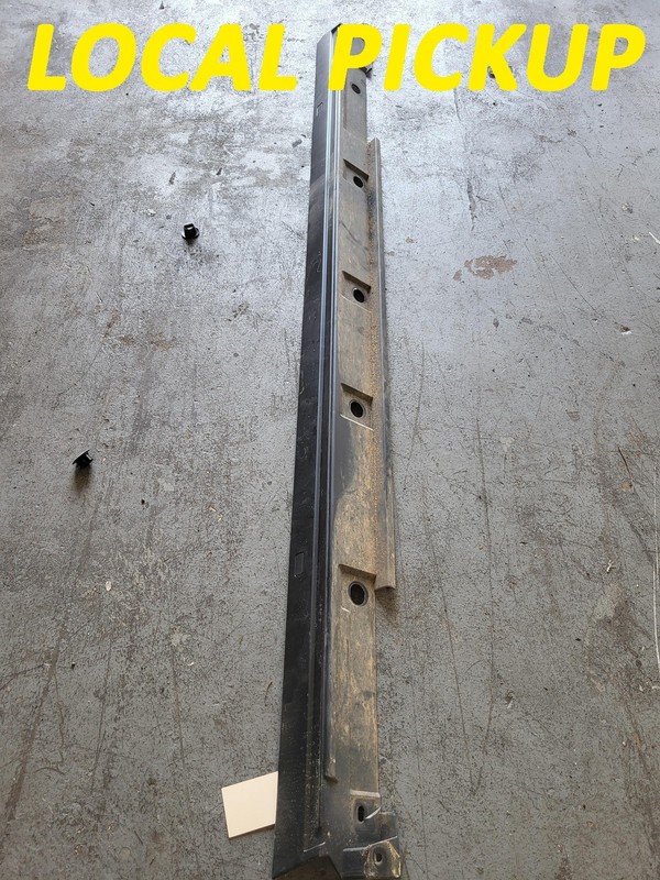 Used Oem Lexus Left Driver Rocker Panel Skirt Molding for 2019-2022 UX 200