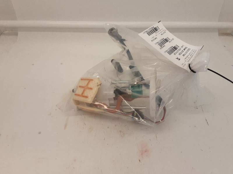 2003 Ford Explorer fuel pump assembly 4 Door 4.0L thru 12/09/02 except SportTrac