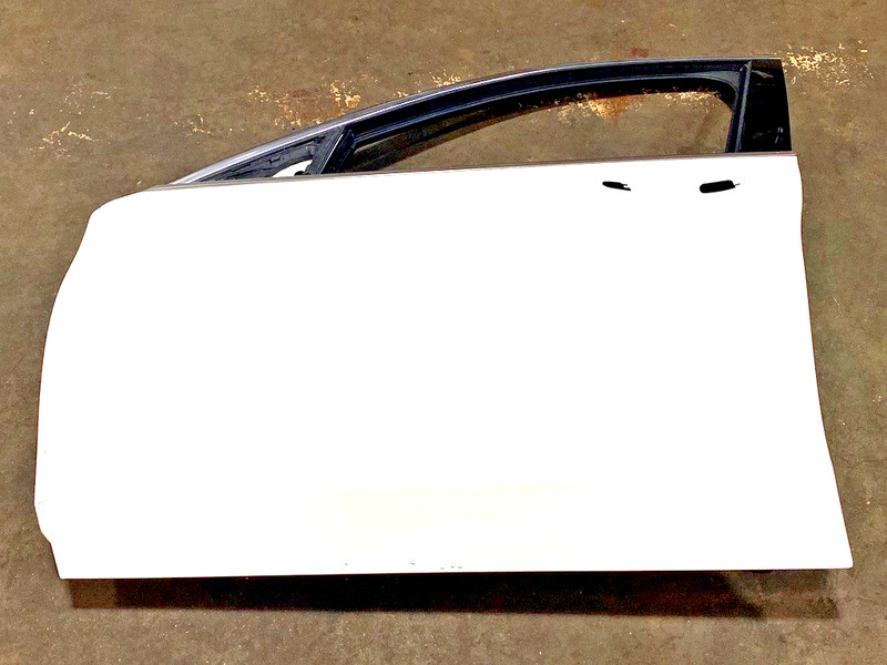 15-18 MERCEDES C300 W205 FRONT LEFT SIDE DOOR SHELL 149U OEM A0.49