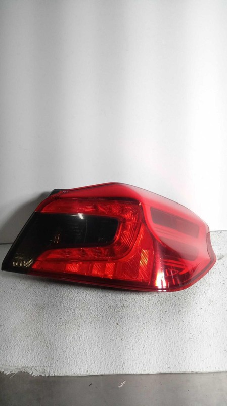 2018 Subaru WRX Right Tail Light Assembly Red 198147 OEM 97K Miles