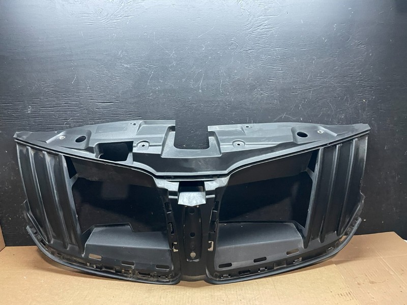 2010 to 2012 Lincoln MKT Grill Grille Support Panel J3761 OEM DG
