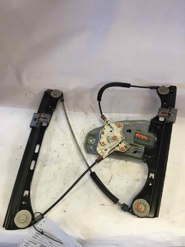 Front Door Regulator MERCEDES C240 Left 01 02 03 04