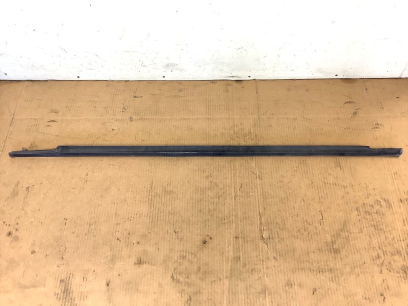 87-89 Accord 3Dr Left Side Door Panel Glass Belt Molding Garnish Trim Used OEM