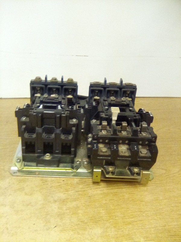 Lot Of 2 Allen Bradley Motor Starters W/ 40185-801-01 And 8 Auxiliary...