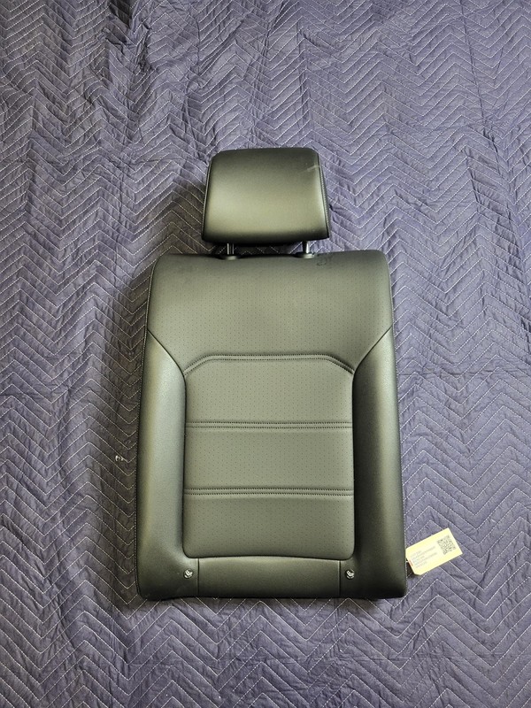 Used Oem Volkswagen Rear Left Driver Seat Upper Cushion for 2020-2022 Passat