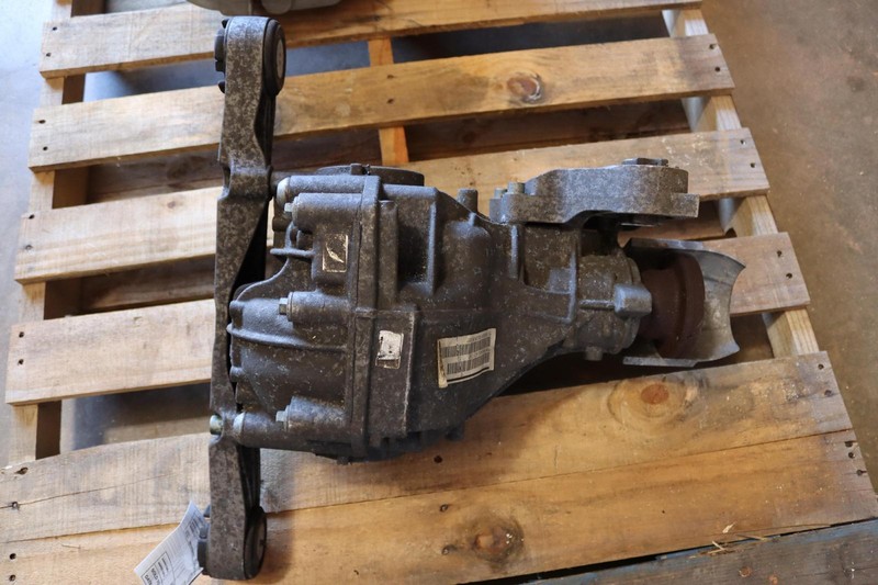 2006-2012 BENTLEY CONTINENTAL FLYING SPUR REAR DIFF DIFFERENTIAL CARRIER OEM