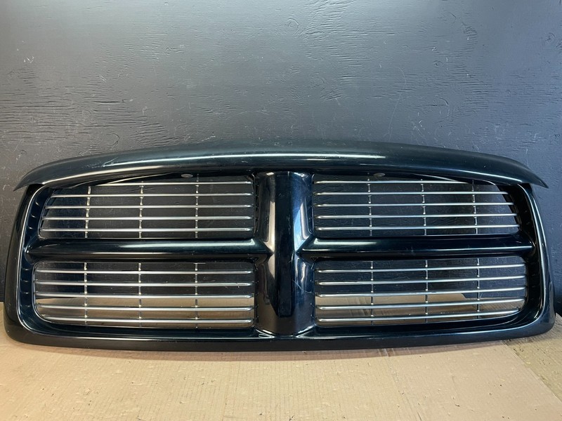 2002 2003 2004 2005 Dodge Ram 1500 OEM Upper Front Grill Grille AD8531 DG