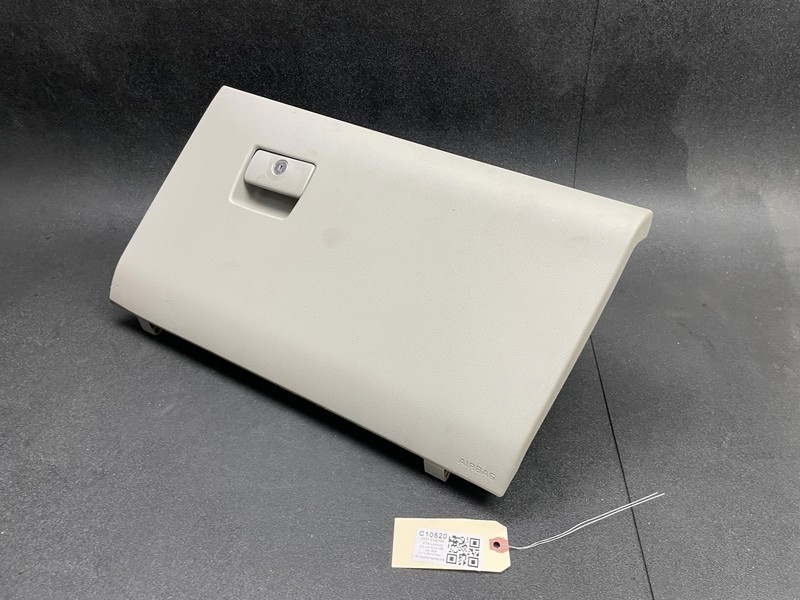 Glove Box 2021 Cadillac XT4 84478592 2019 2020 2022 2023