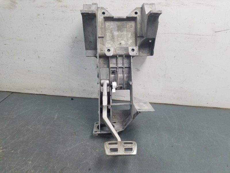 2010 Chevy Corvette C6 Grand Sport Steering Column Brake Pedal Bracket #4361 Y5