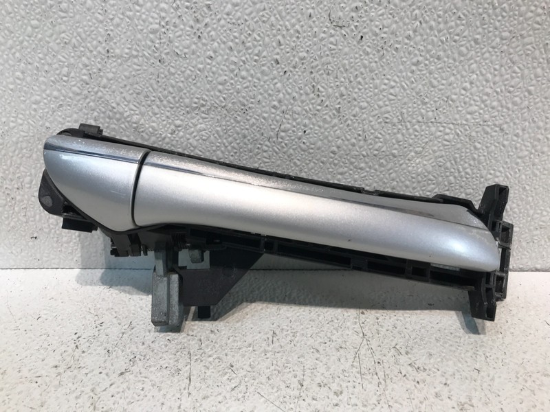 2006 Mercedes W220 S350 Front Right Passenger Exterior Door Handle Silver