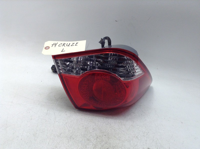 11-16 CHEVROLET CRUZE REAR LEFT DRIVER SIDE TAIL LIGHT LAMP OEM