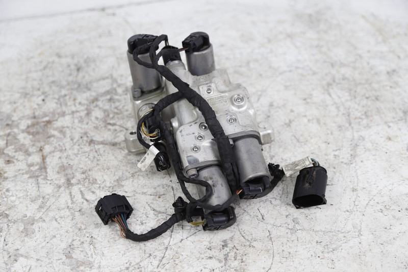 BMW 5 6 7 Series F01 F10 F11 F06 F12 Dynamic Drive Control Valve Block 9178774