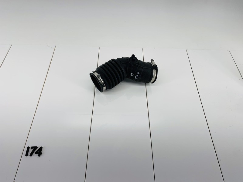17-18 HYUNDAI ELANTRA 2.0L L4 GAS ENGINE AIR INTAKE CLEANER DUCT HOSE OEM