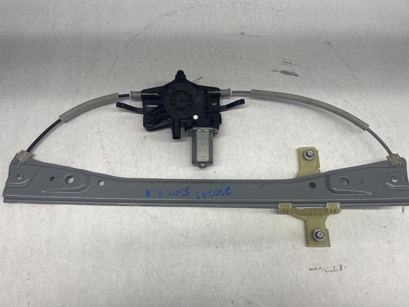 19-'24 DODGE 1500 Left driver rear Window Regulator w/motor Crew Cab OEM