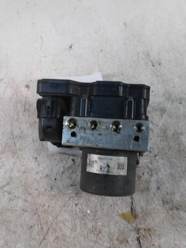 2015 Chrysler 200 ABS Pump & Motor Assembly OEM 68234916AA 138k Miles
