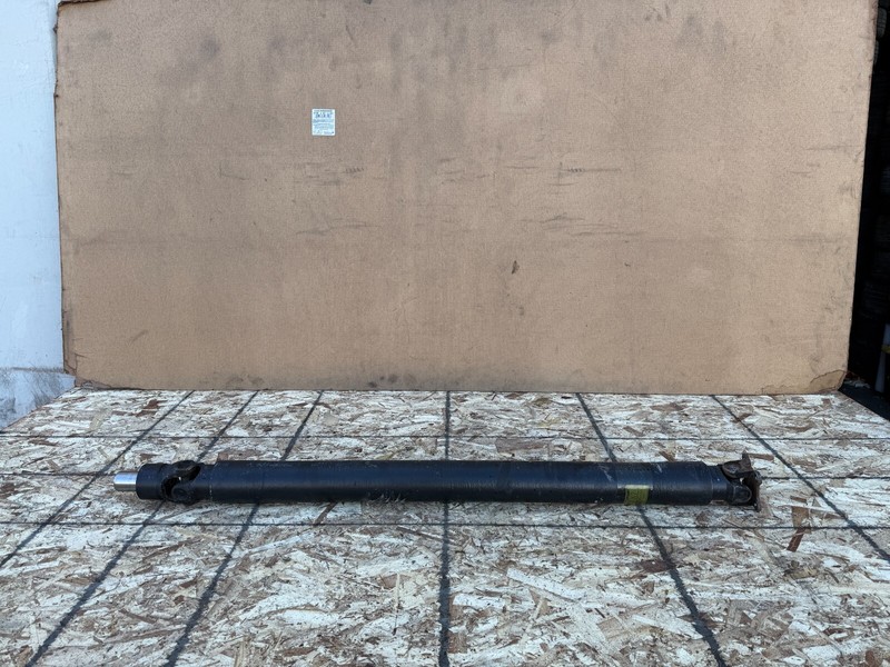 NISSAN 370Z 2009-2021 OEM AUTOMATIC TRANSMISSION REAR DRIVE SHAFT ASSEMBLY 68K