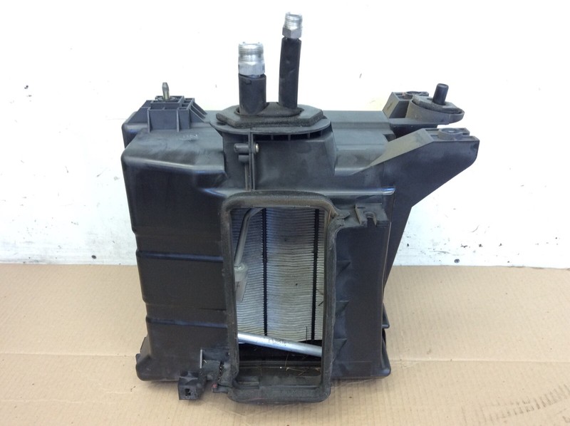 99-04 Odyssey A/C Evaporator Cooling Unit Assy. With Case Pipe A Thermistor OEM