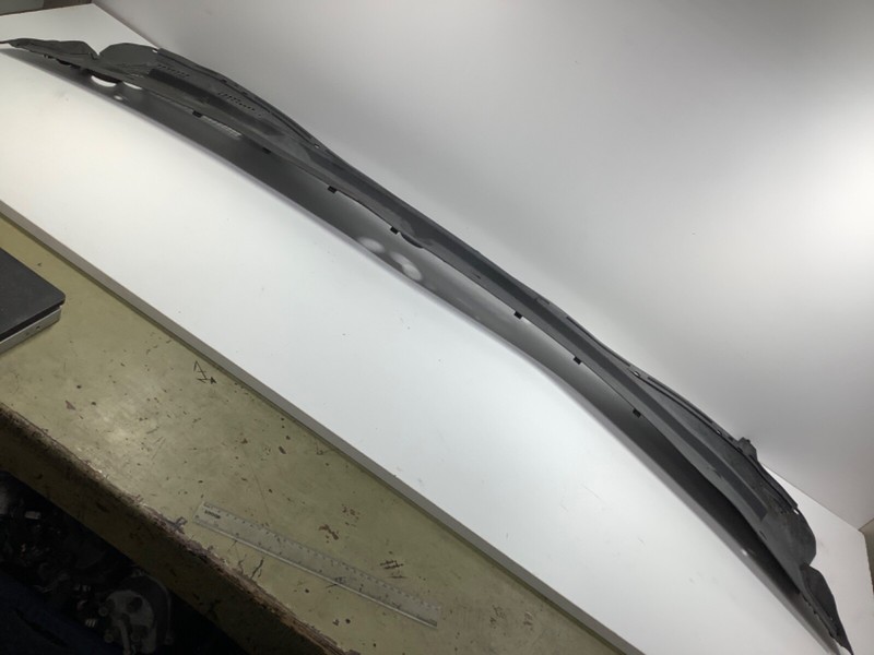 99-04 Honda Odyssey Windshield Wiper Cowl Grille Cover Panel 74200-S0XA-A000 OEM