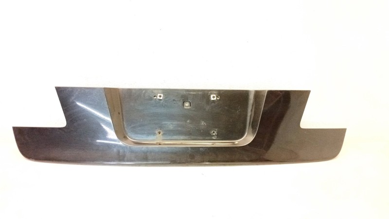 09-15 BMW F01 750i 760i TRUNK BOOT LID TAILGATE LICENSE PLATE TRIM PANEL OEM 071