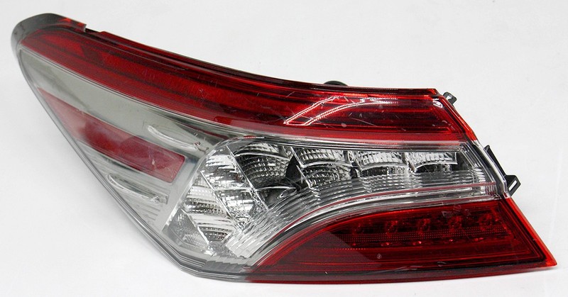 OEM Left Driver Side LED Tail Lamp For Toyota Camry XLE XSE 81560-06730 Tab Chip