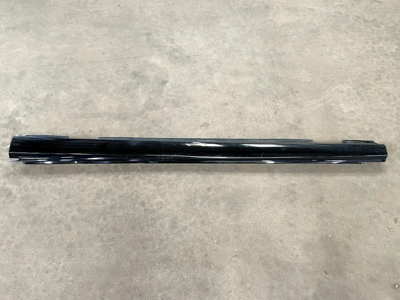 ⭐14-19 MERCEDES CLA250 RIGHT PASS SIDE SKIRT ROCKER PANEL MOLDING OEM LOT2739