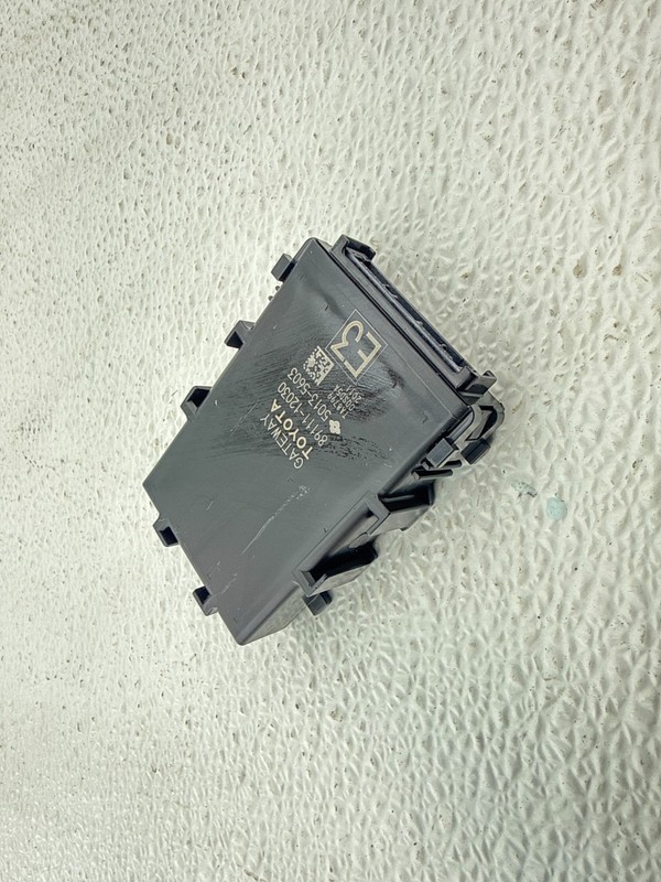 19-22 TOYOTA COROLLA HATCBACK NETWORK GATEWAY COMPUTER CONTROL MODULE UNIT OEM
