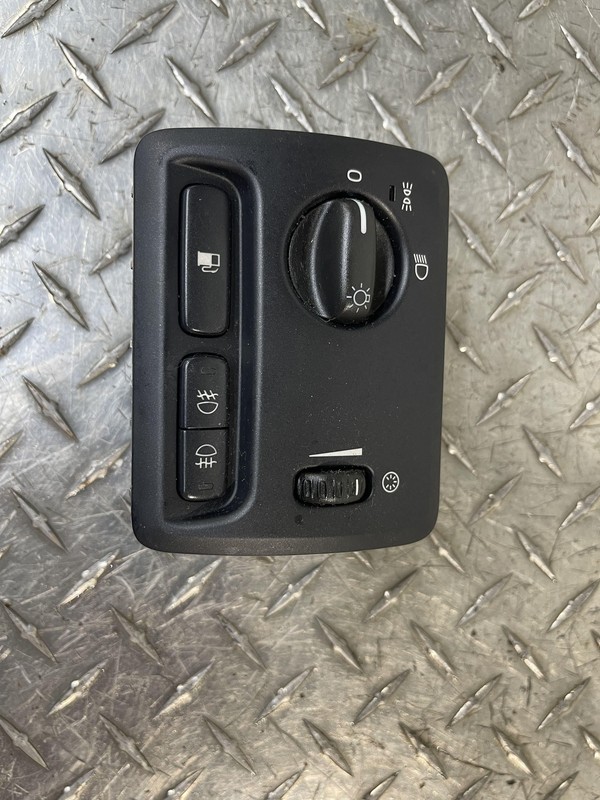 2004-2007 Volvo XC70 Headlight Switch Assembly Tested