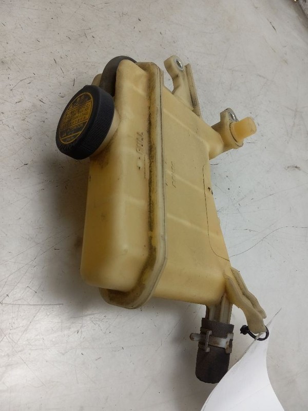 04 05 06 07 08 09 TOYOTA PRIUS COOLANT RESERVOIR