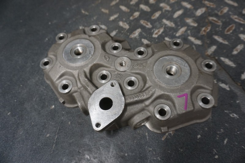 2007-2016 Ski-Doo MXZ Summit Renegade OEM Engine Motor Cylinder Head Ass'y