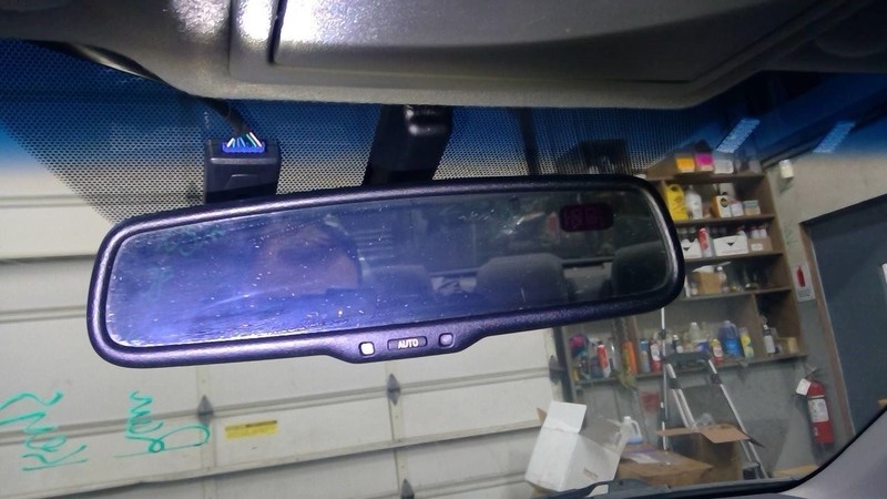 Rear View Mirror Canada Market Automatic Dimming Fits 09-14 MATRIX 1712524