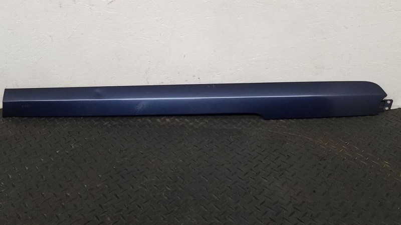 06-12 Kia Sedona Left Driver Sliding Door Rail Cover Blue (K5) OEM 83905-4D000