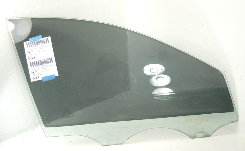 2006-2010 Hyundai Sonata 2.4L Front Door Window Glass Passenger Right OEM