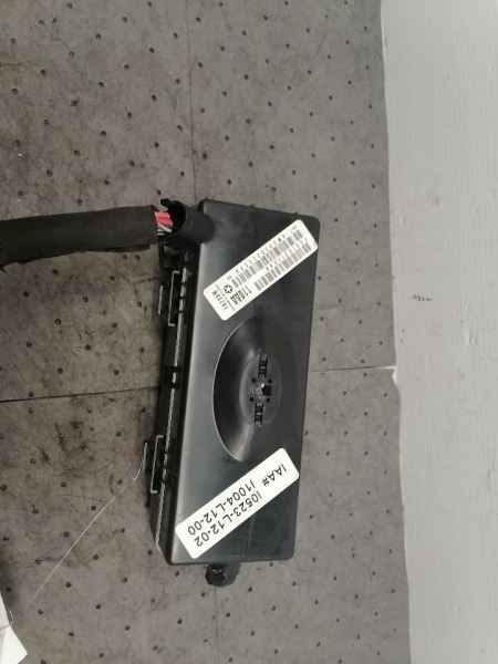 Trunk Mounted Fuse Junction Box2013 Chysler 300 68193110AA