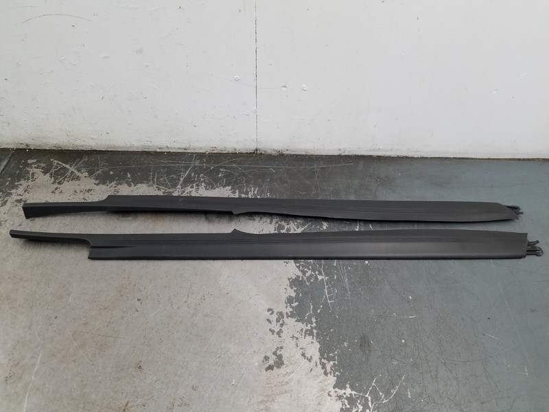 2006 Porsche Cayman S 987 Front Trunk Trim Side Panels #3317 P1