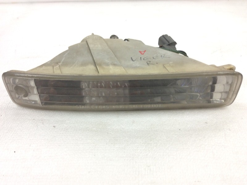 92-94 Vigor 4Dr Right Combination Lamp Bumper Turn Signal Light Blinker Lens OEM