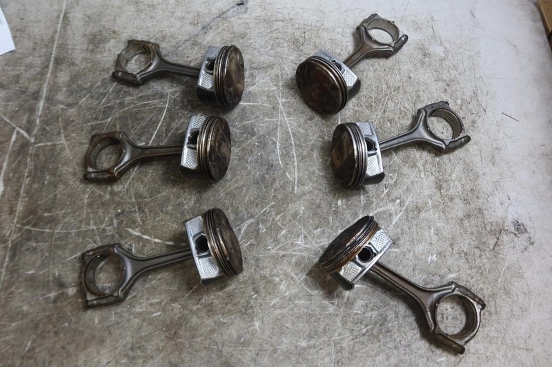 2018-2025 Jeep Wrangler JL 3.6L OEM Piston Pin & Rod Set of 6 68223464