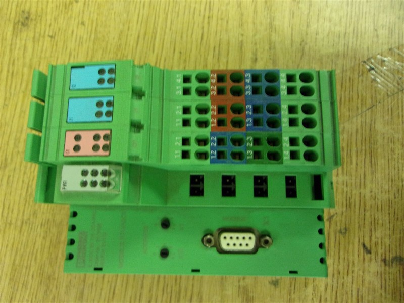 Phoenix Contact IL Mod BK D18 D04-PAC Modbus RTU/ASC11 2878696 *FREE SHIPPING*