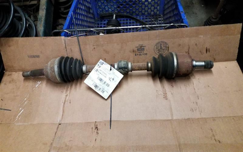 Driver Axle Shaft Front Axle 2.4L 4 Cylinder Fits 00-05 ECLIPSE 108076