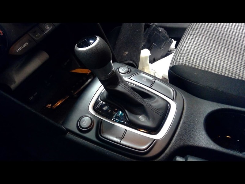2018 KONA Automatic Transmission Shifter 1560199