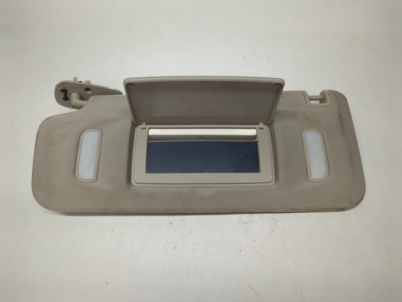 07-'14 GMC SIERRA 2500 left driver Sun visor w/illumination OEM Grade A!
