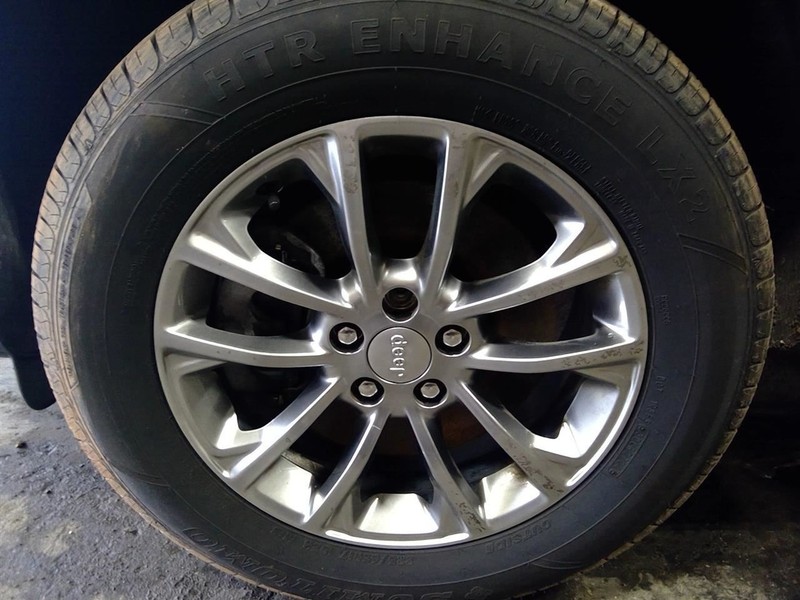 Rim Wheel 17x7 Aluminum Painted 10 Spoke Opt Wfn Fits 19 CHEROKEE 1778512